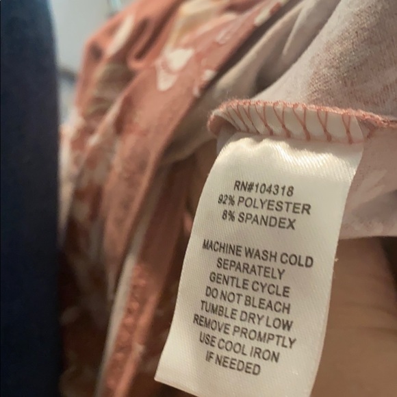 NWOT dusty pink flower faux wrap dress - Picture 5 of 5